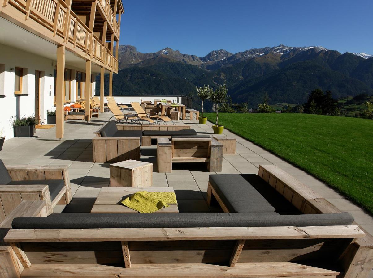 Natuerlich Hotel Mit Charakter Fiss Exterior photo