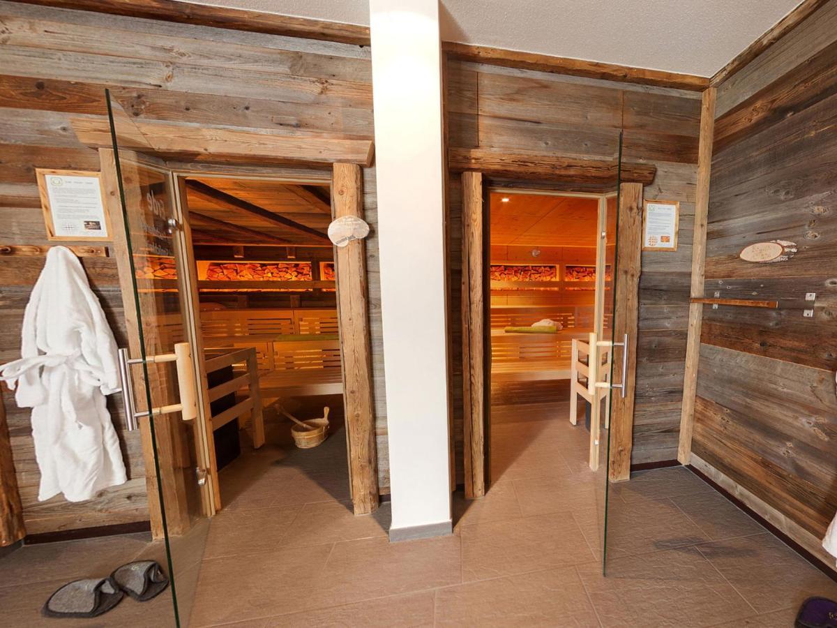 Natuerlich Hotel Mit Charakter Fiss Exterior photo