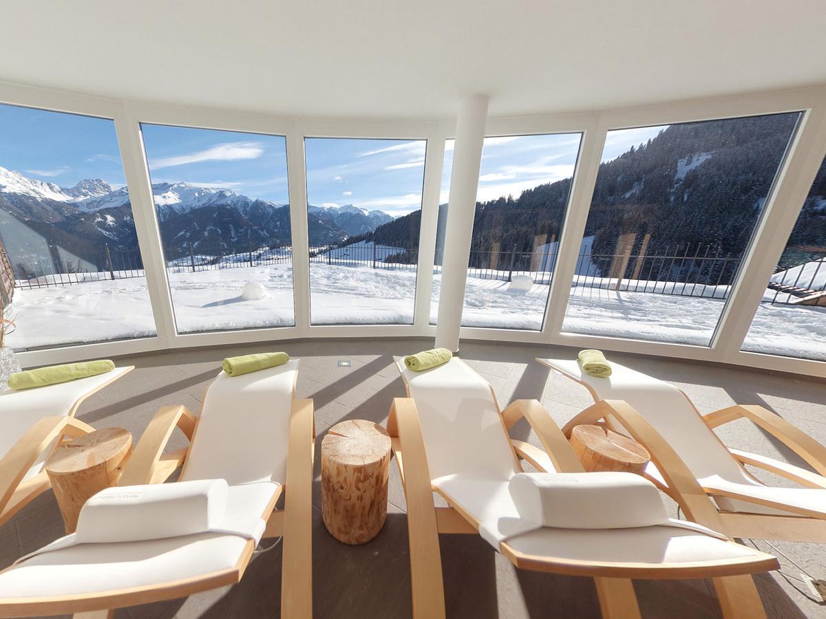 Natuerlich Hotel Mit Charakter Fiss Exterior photo